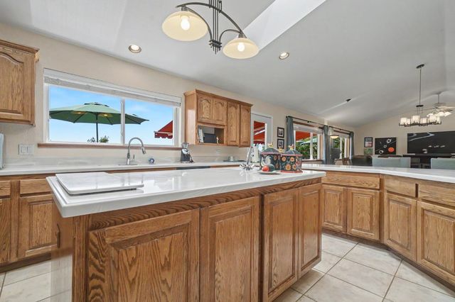 18299 W Clinton Road, Jackson, CA 95642
