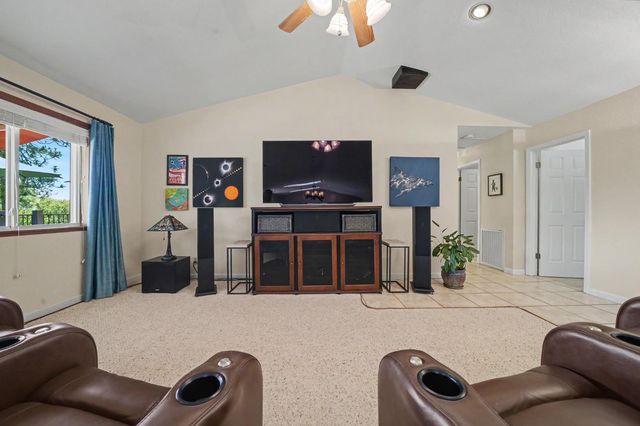 18299 W Clinton Road, Jackson, CA 95642