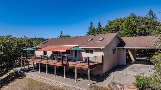 18299 W Clinton Road, Jackson, CA 95642