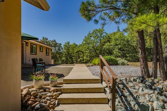 18299 W Clinton Road, Jackson, CA 95642