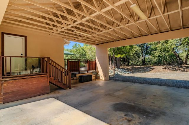 18299 W Clinton Road, Jackson, CA 95642