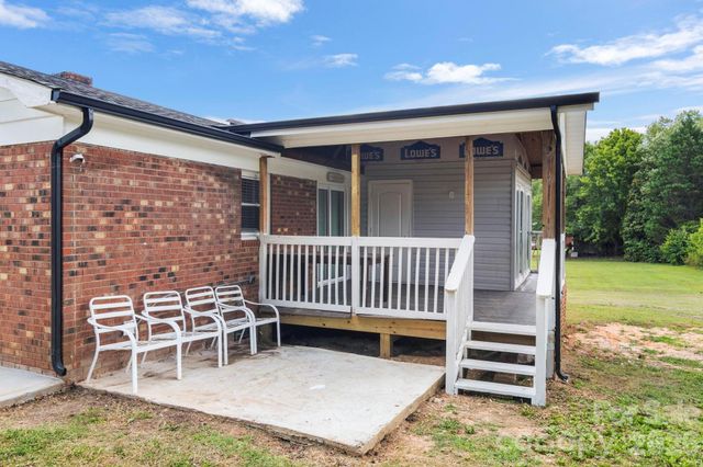 904 Long Street, Oakboro, NC 28129