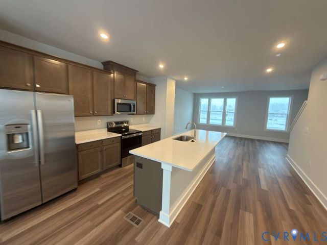 9935 Golden Trout Ln, Glen Allen, VA 23060