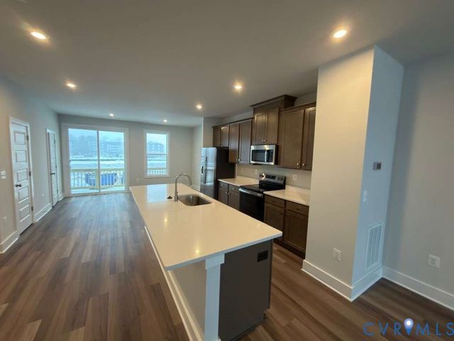 9935 Golden Trout Ln, Glen Allen, VA 23060