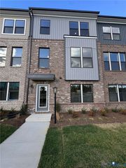 9935 Golden Trout Ln, Glen Allen, VA 23060