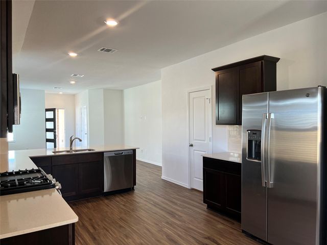 115 Canley LOOP, Hutto, TX 78634