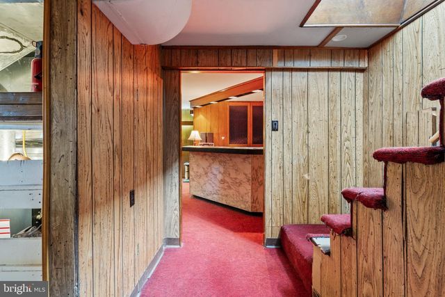 525 W RED BANK AVE, West Deptford, NJ 08096