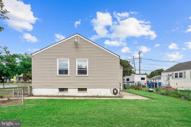 525 W RED BANK AVE, West Deptford, NJ 08096