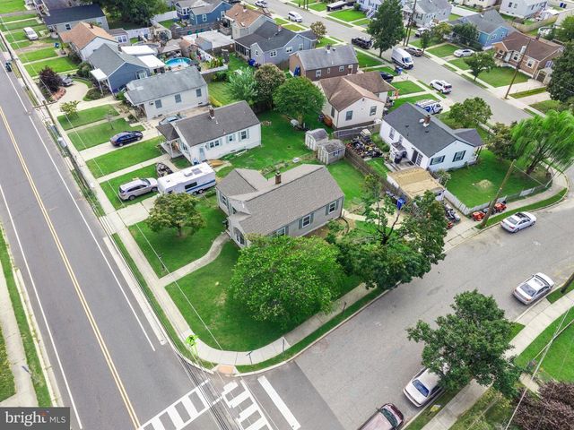 525 W RED BANK AVE, West Deptford, NJ 08096