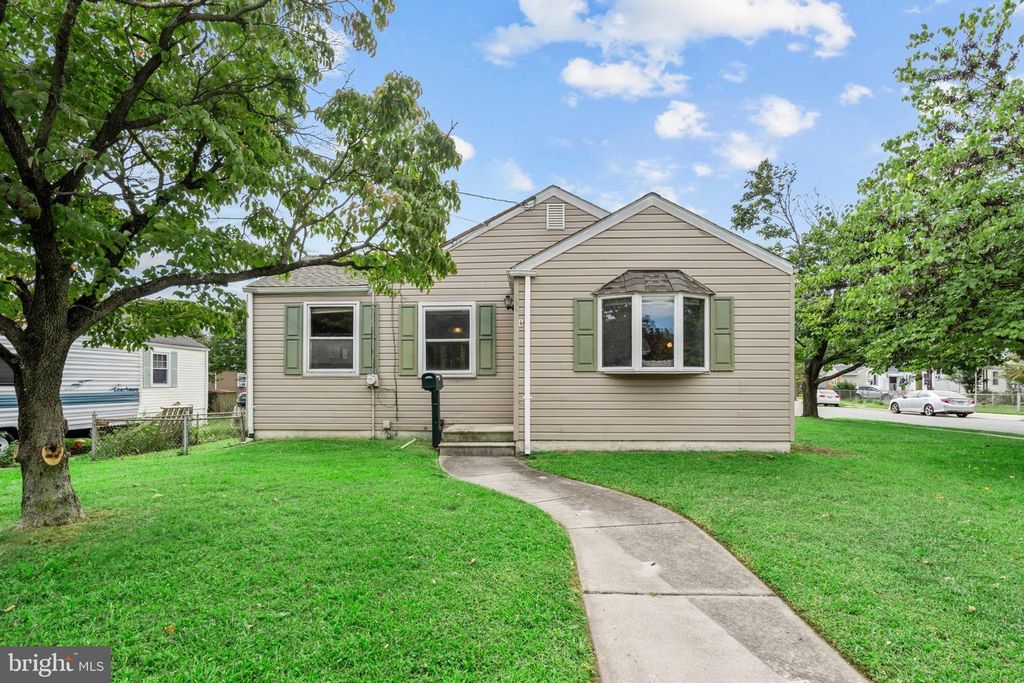 525 W RED BANK AVE, West Deptford, NJ 08096