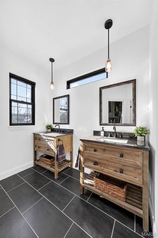 519 Stonewolf Creek Drive, Wentzville, MO 63385