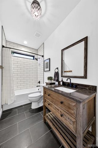 519 Stonewolf Creek Drive, Wentzville, MO 63385