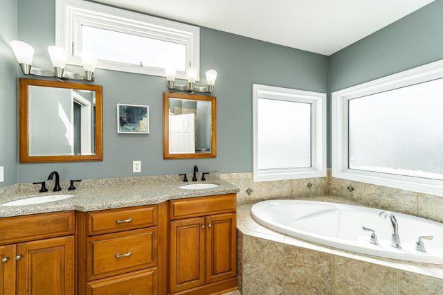 3501 Cameo Lane NE, Rochester, MN 55906