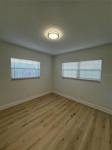 2924 W BRADDOCK STREET, Tampa, FL 33607