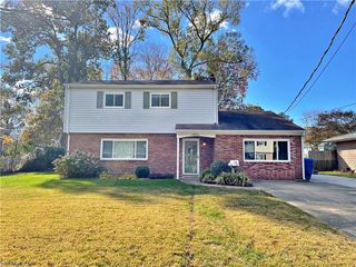 4105 Edinburgh DR, Virginia Beach, VA 23452