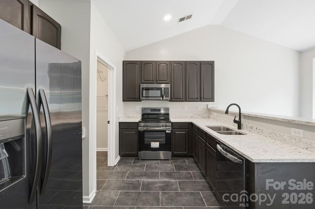 13409 Planters Walk Drive, Charlotte, NC 28278