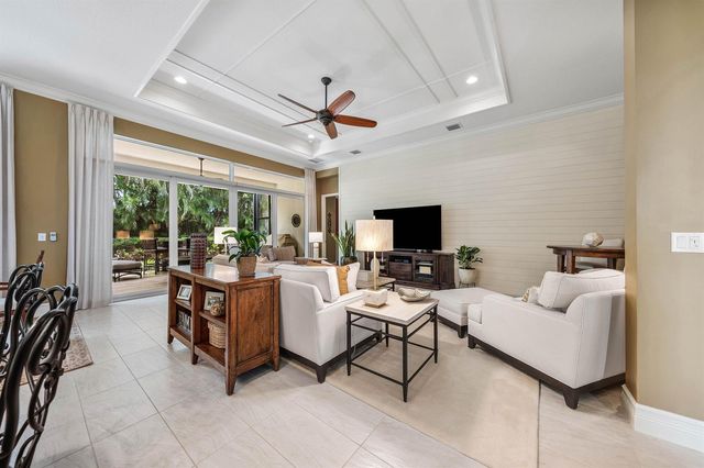 9061 GOLDEN MOUNTAIN Circle, Boynton Beach, FL 33473
