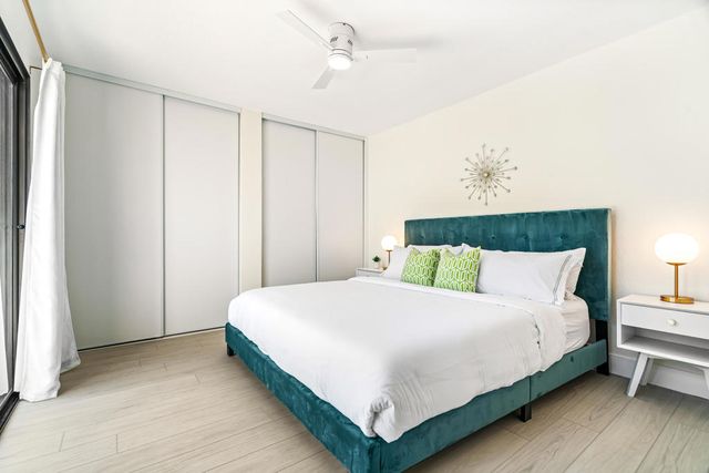 332 S Sierra Madre, Palm Desert, CA 92260