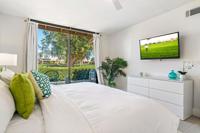 332 S Sierra Madre, Palm Desert, CA 92260