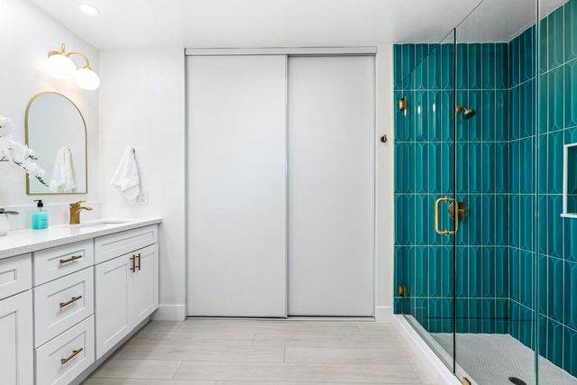 332 S Sierra Madre, Palm Desert, CA 92260