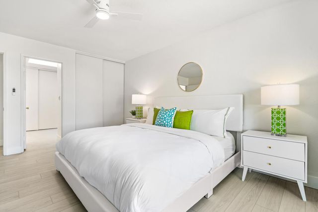 332 S Sierra Madre, Palm Desert, CA 92260