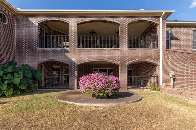 14600 S Mountain Road, Lowell, AR 72745