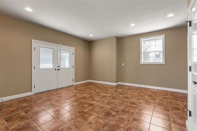 14600 S Mountain Road, Lowell, AR 72745