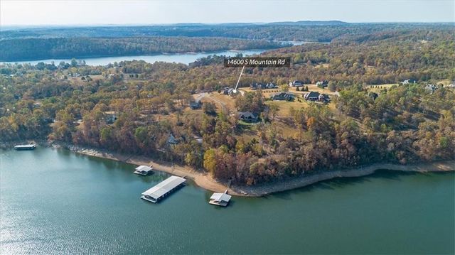 14600 S Mountain Road, Lowell, AR 72745