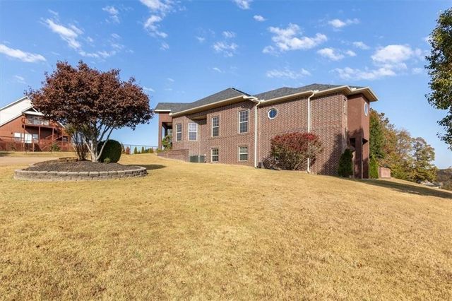 14600 S Mountain Road, Lowell, AR 72745