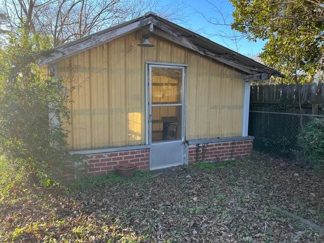 413 E Meredith Street, Marshall, TX 75670