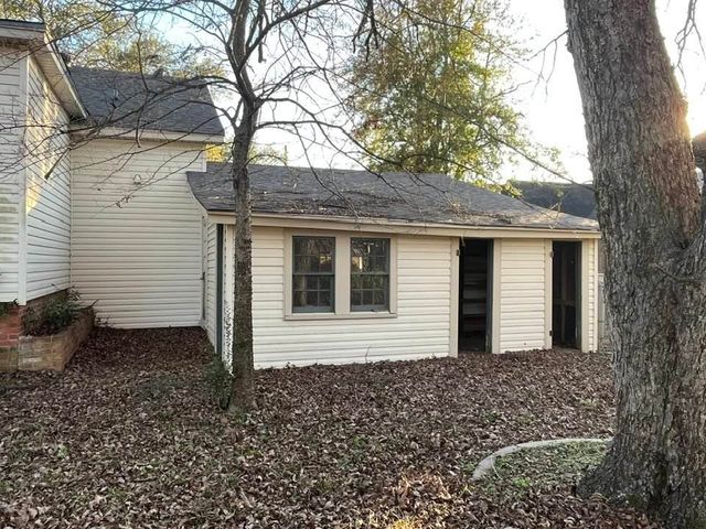 413 E Meredith Street, Marshall, TX 75670