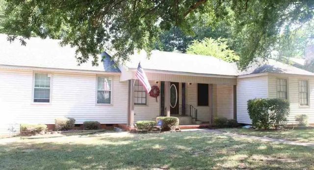 413 E Meredith Street, Marshall, TX 75670