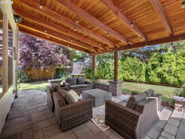 1088 DOLLAR St, West Linn, OR 97068