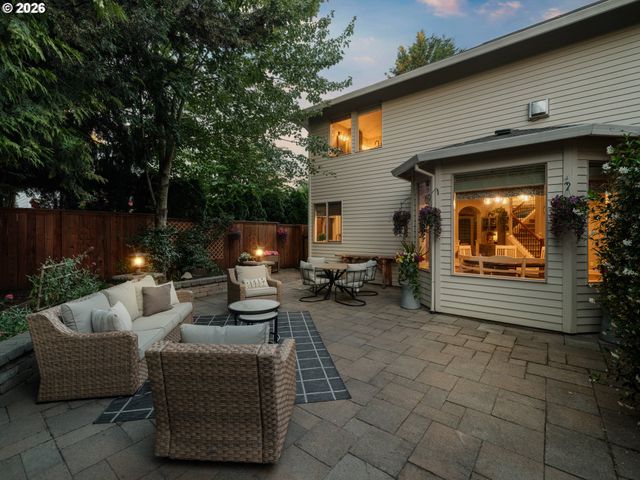1088 DOLLAR St, West Linn, OR 97068