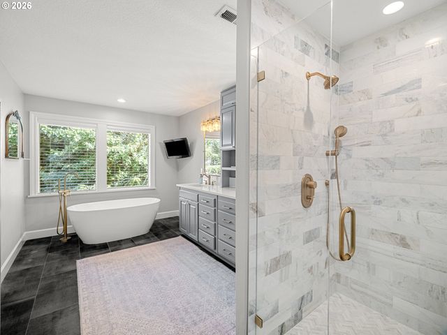 1088 DOLLAR St, West Linn, OR 97068
