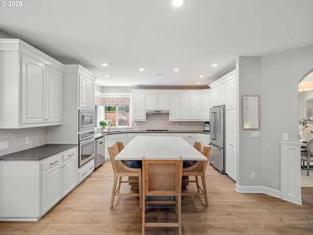 1088 DOLLAR St, West Linn, OR 97068