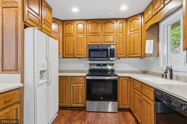 1717 11th Avenue NE, Rochester, MN 55906