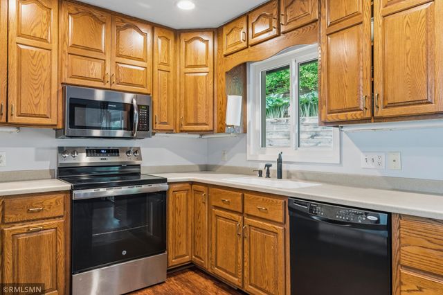 1717 11th Avenue NE, Rochester, MN 55906