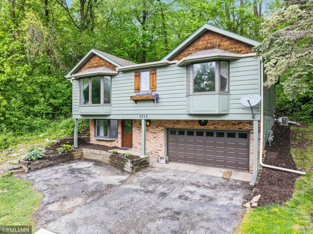 1717 11th Avenue NE, Rochester, MN 55906
