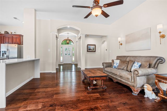 2007 Hunter Place Court, Arlington, TX 76006