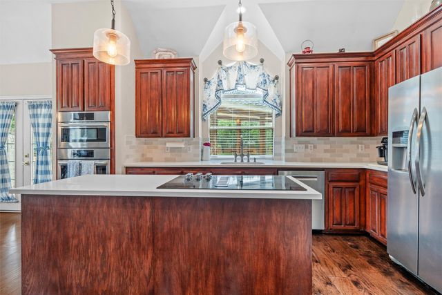 2007 Hunter Place Court, Arlington, TX 76006