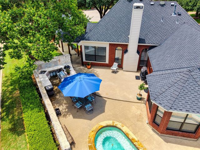2007 Hunter Place Court, Arlington, TX 76006