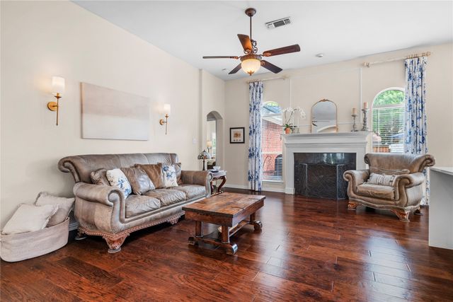2007 Hunter Place Court, Arlington, TX 76006