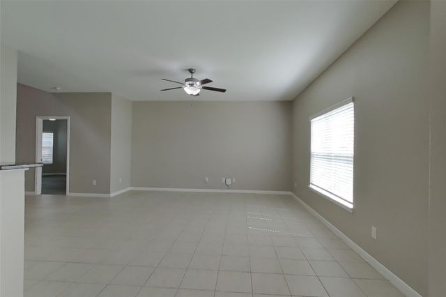 520 Red Dusk Paint Drive, La Marque, TX 77568