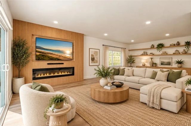 19552 Helena Circle, Huntington Beach, CA 92646