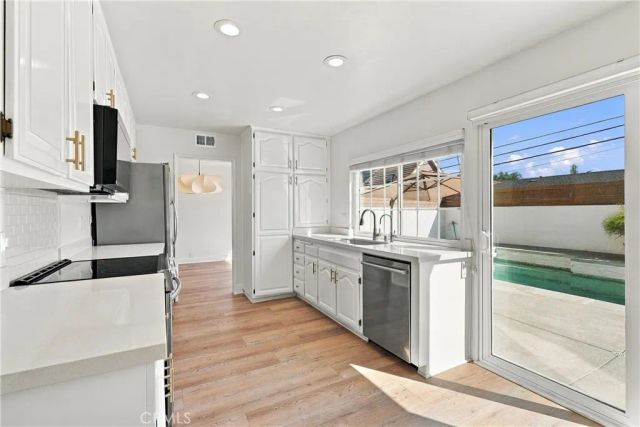 19552 Helena Circle, Huntington Beach, CA 92646