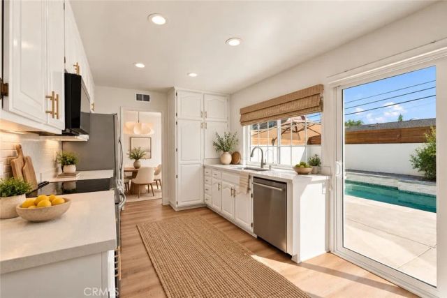 19552 Helena Circle, Huntington Beach, CA 92646