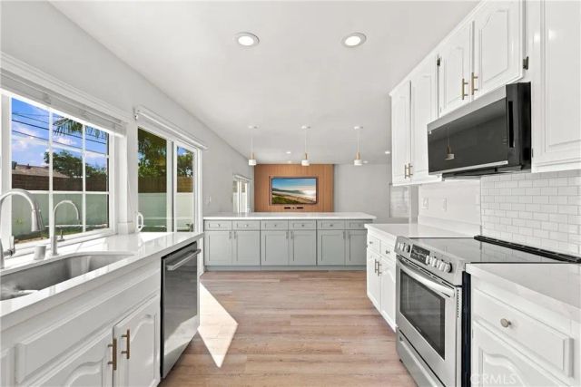 19552 Helena Circle, Huntington Beach, CA 92646