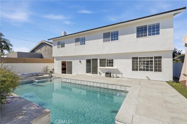 19552 Helena Circle, Huntington Beach, CA 92646