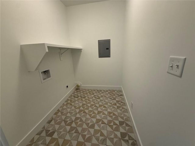 2282 Snowden Place W, Mobile, AL 36609
